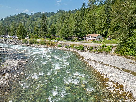 2nd image of 50871 Obyrne Rd