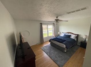 8226 Chester Pkwy, Cleveland, OH 44103