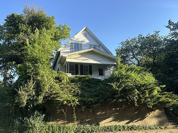 5th image of 1615 W 15th St