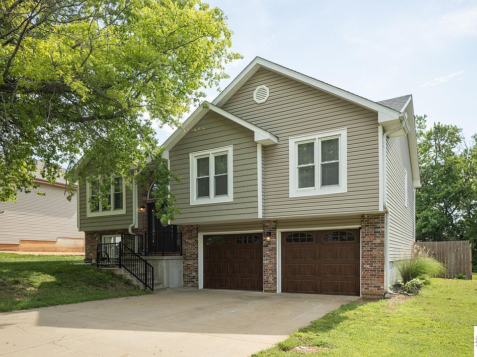1640 E Timber Ridge Dr, Sedalia, MO 65301 | Zillow