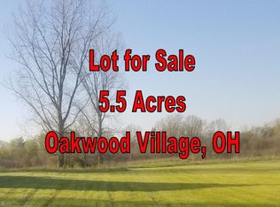 Ameer Dr, Oakwood, OH 44146