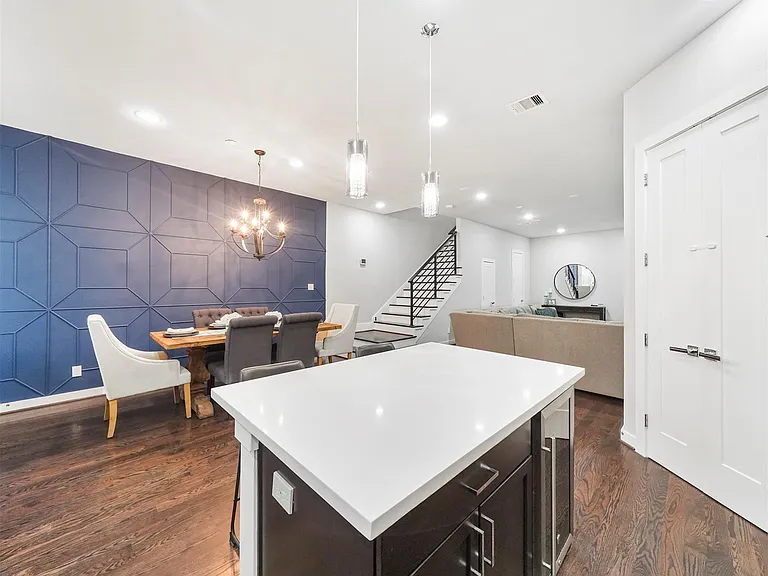 1309 Laird St #A — Photo 5
