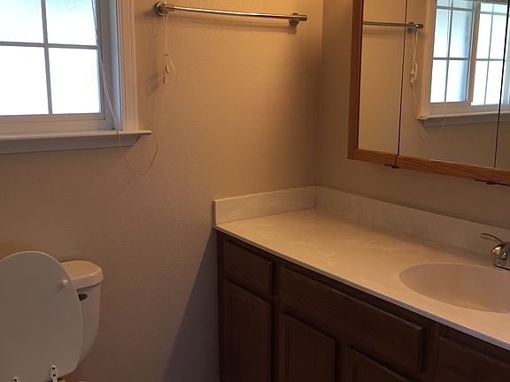 5th image of 176 Glacier Cir