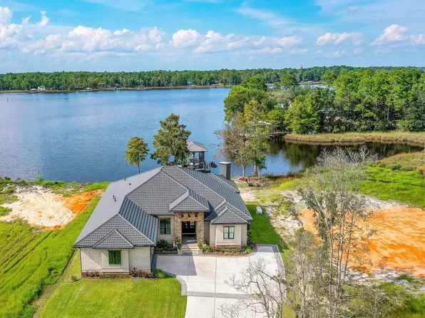 64 Lagrange Cove Cir, Freeport, FL 32439