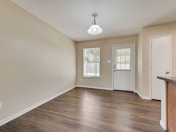 5th image of 123 Southwestern Dr
