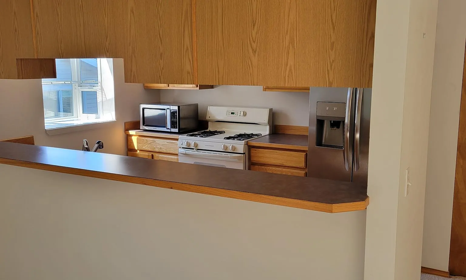 2 bed, 1500 sqft, $2,400 — Photo 2