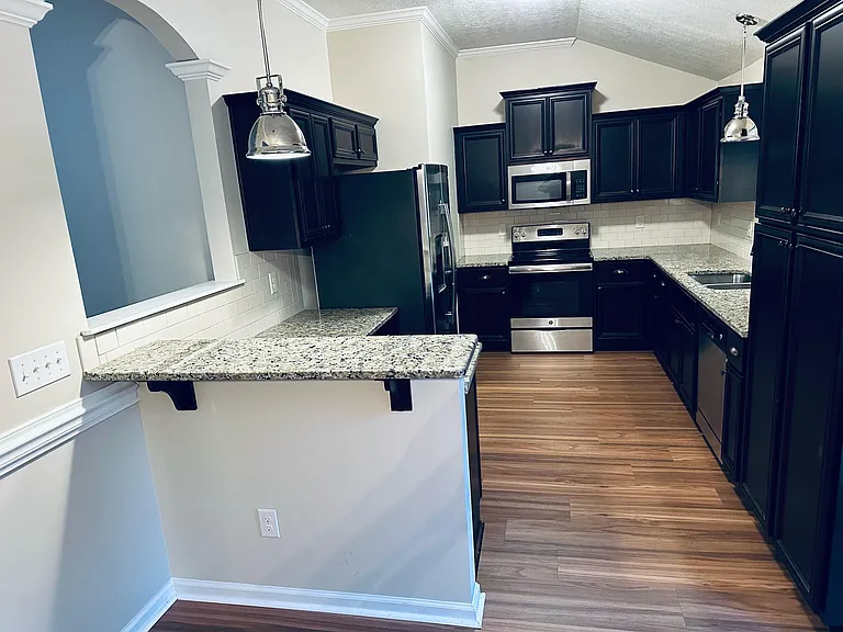 3272 Alexandria Dr — Photo 30