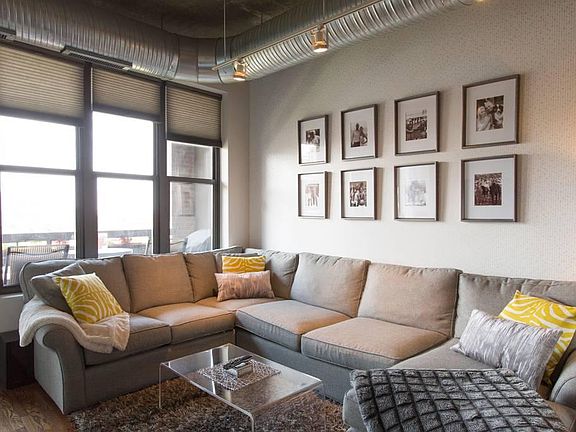 3rd image of 849 N Franklin St #7244