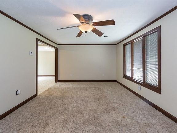 2nd image of 2073 Samuel Dr