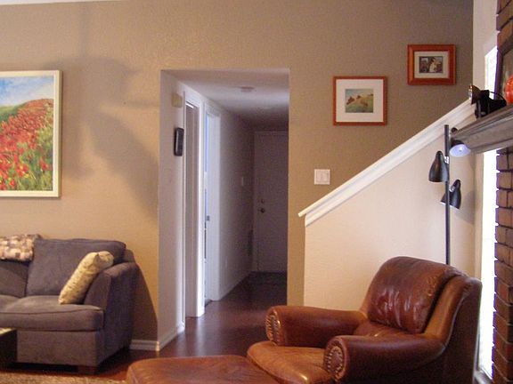 3rd image of 2016 Greenview Dr