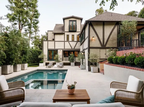 4000 Woking Way, Los Angeles, CA 90027