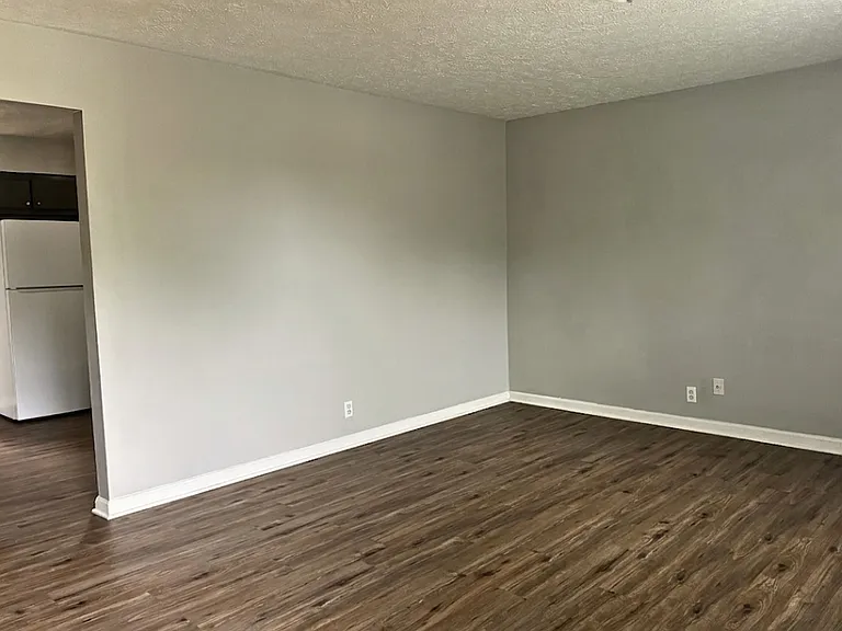 780 Garrison Dr — Photo 5