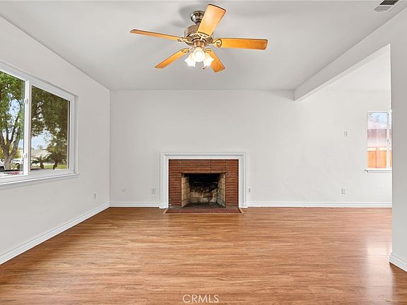 4th image of 8232 Malven Ave
