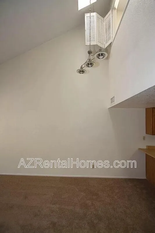 3 bed, 2.0 bath, 1444 sqft, $1,799 — Photo 3