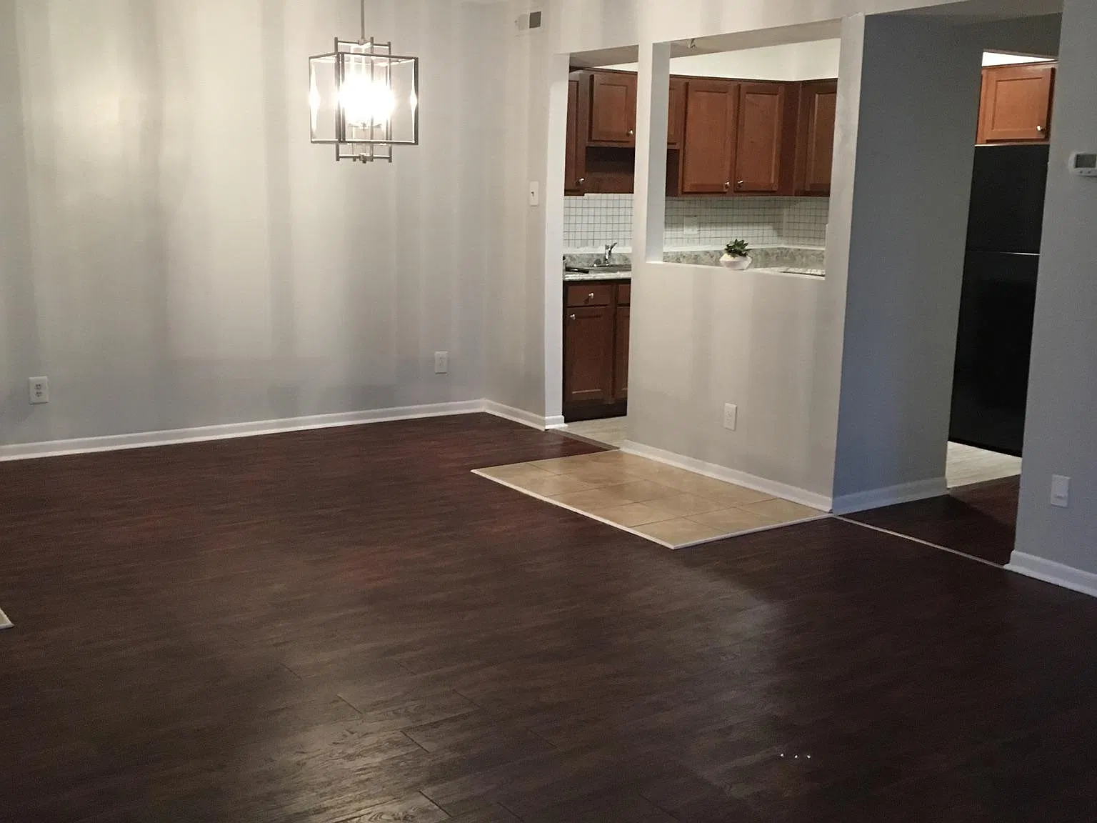 2 bed, 1083 sqft, $1,600 — Photo 2