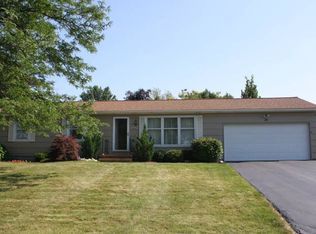 20 Kimbrook Dr, Rochester, NY 14612