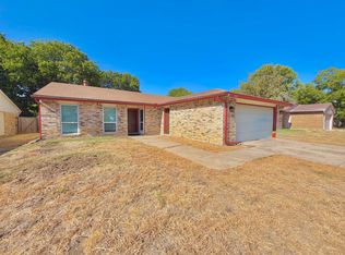 2005 Pennington Dr, Arlington, TX 76014