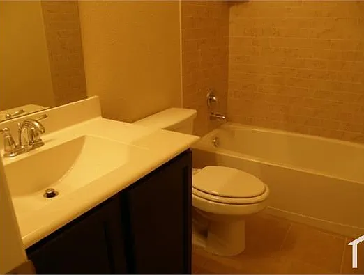 812 Westgate Ct — Photo 6