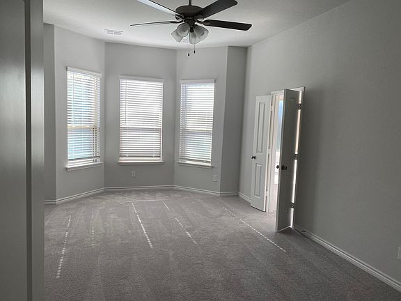 3rd image of 8401 Spruce Meadows Dr