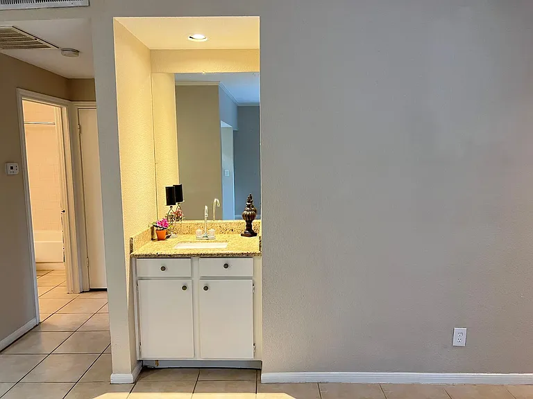 728 Bering Dr #9 — Photo 8