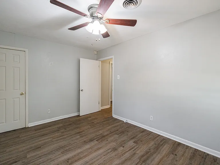 1217 Mimosa Dr — Photo 14