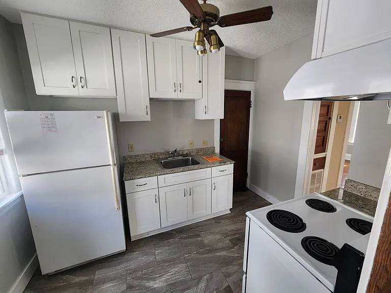 1313 Marlowe Ave — Photo 11