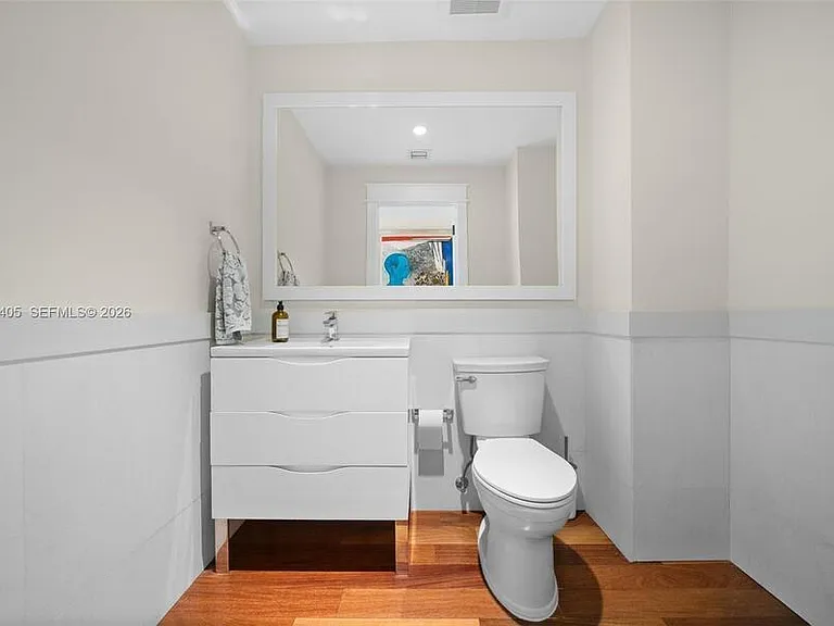 6831 Sunrise Ct — Photo 39
