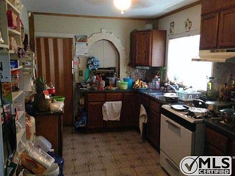 2nd image of 13214 Terra Bella St