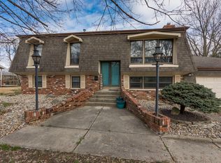104 Viola Dr, Troy, IL
