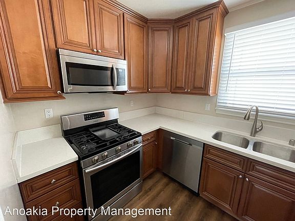5th image of 1624 E Washington Blvd #7496375