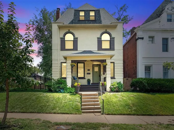 3940 Russell Blvd, Saint Louis, MO 63110
