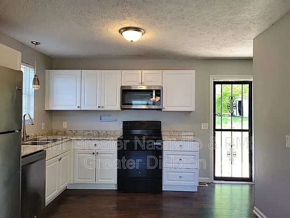 5th image of 135 Brenda Ln