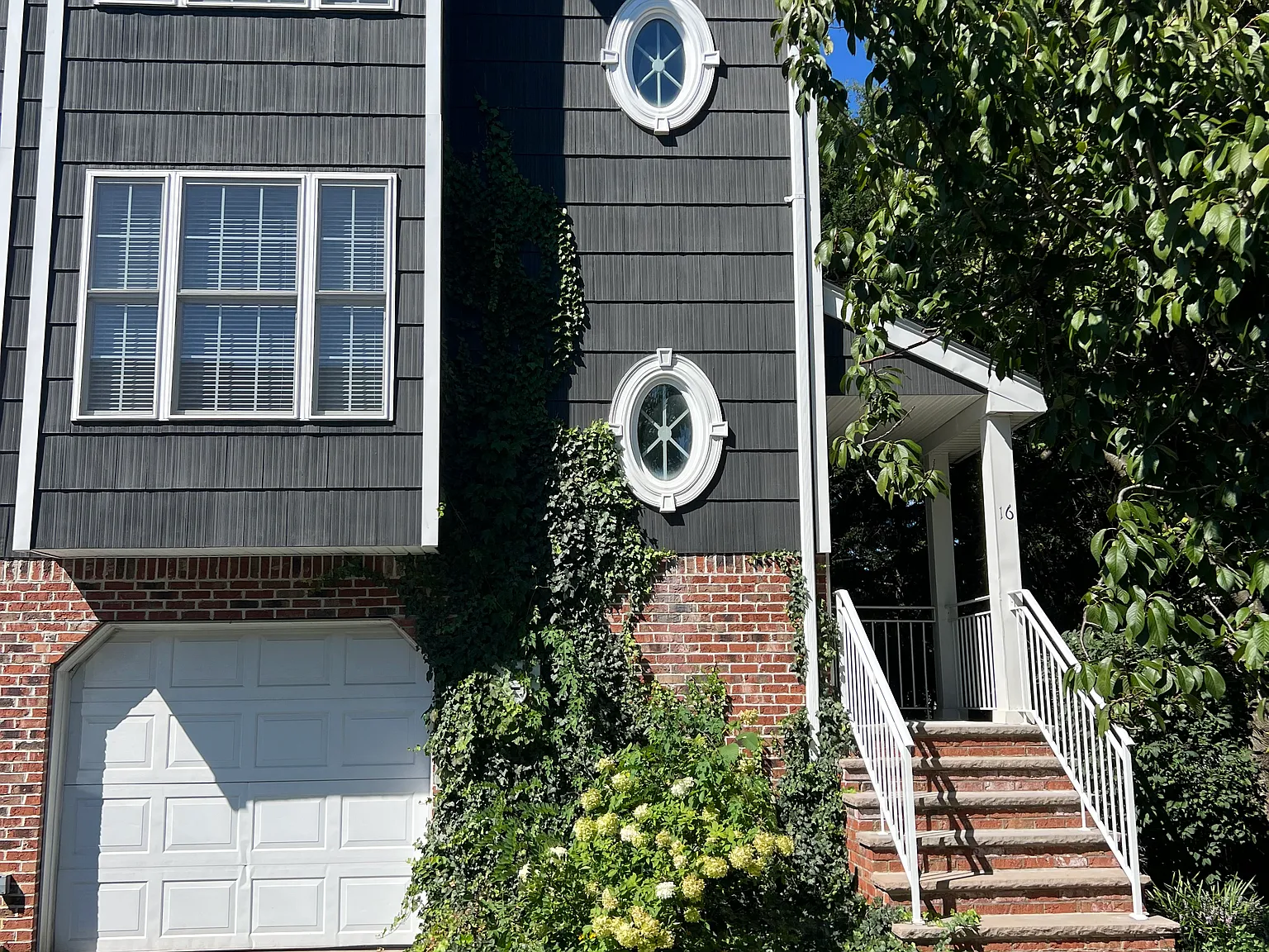 2 bed, 2.5 bath, 1684 sqft, $5,000 — Photo 2