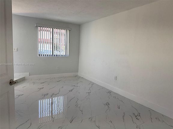 5th image of 1921 SW 107th Ave APT 509