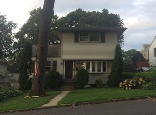 39 Franklin Ave, Hasbrouck Heights, NJ 07604