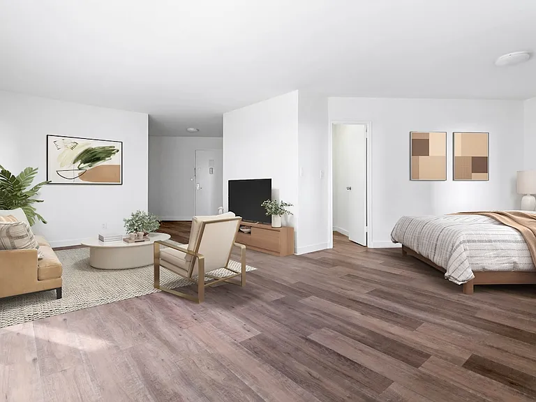 10420 Queens Blvd #9P — Photo 1