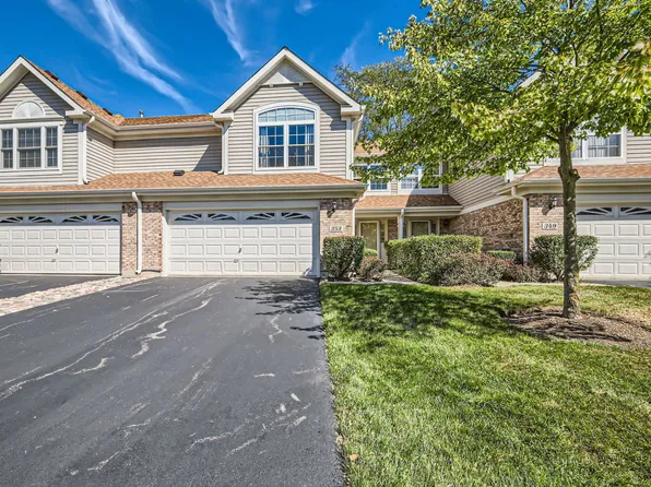 353 Bloomfield Ct, Vernon Hills, IL 60061