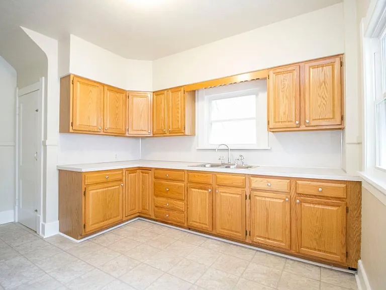 902 Dryden Dr — Photo 6