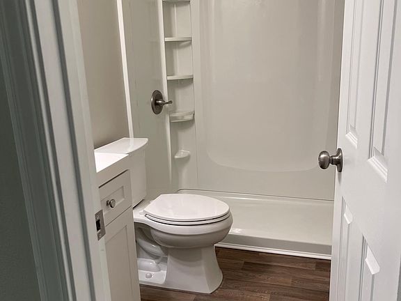 5th image of 28 Oakhurst Dr APT 5