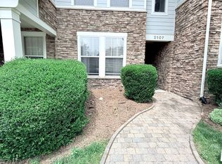 2107 Freeport Dr, Cary, NC 27519