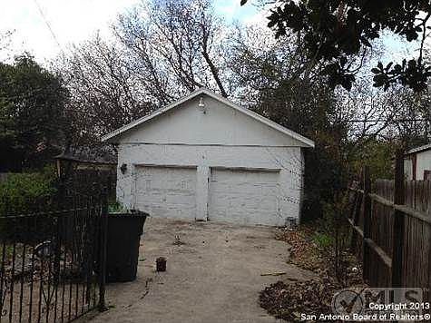 4th image of 515 N Park Blvd