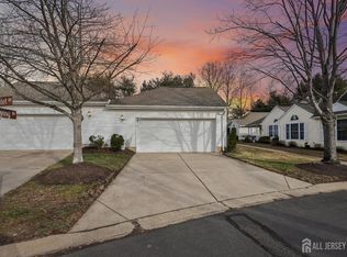 304 Waxwing Dr, Monroe Township, NJ 08831