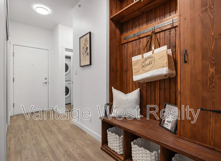 1775 Chapman Pl #Penthouse 12 — Photo 5