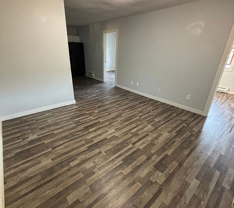 1st image of 1315 4th St S APT 5