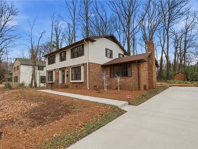 1202 Hobbs Rd, Greensboro, NC, 27410