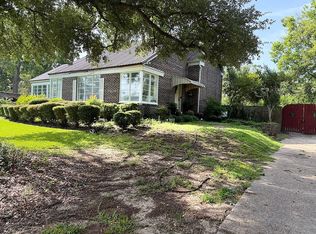 602 E 1st St, Belzoni, MS 39038