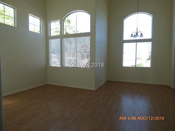 3rd image of 35 Desert Dawn Ln