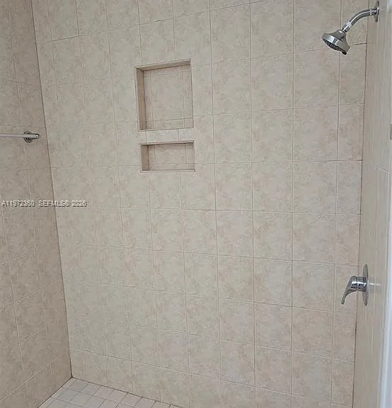 6500 SW 82nd Ave — Photo 35