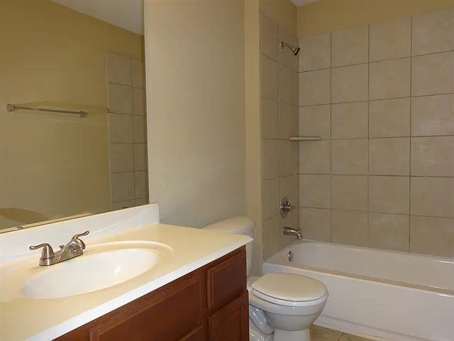 28606 Lockeridge Farms Dr — Photo 18