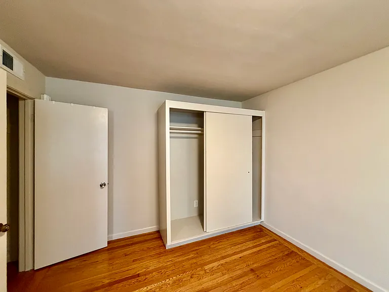 50 Lupine Ave #4 — Photo 6